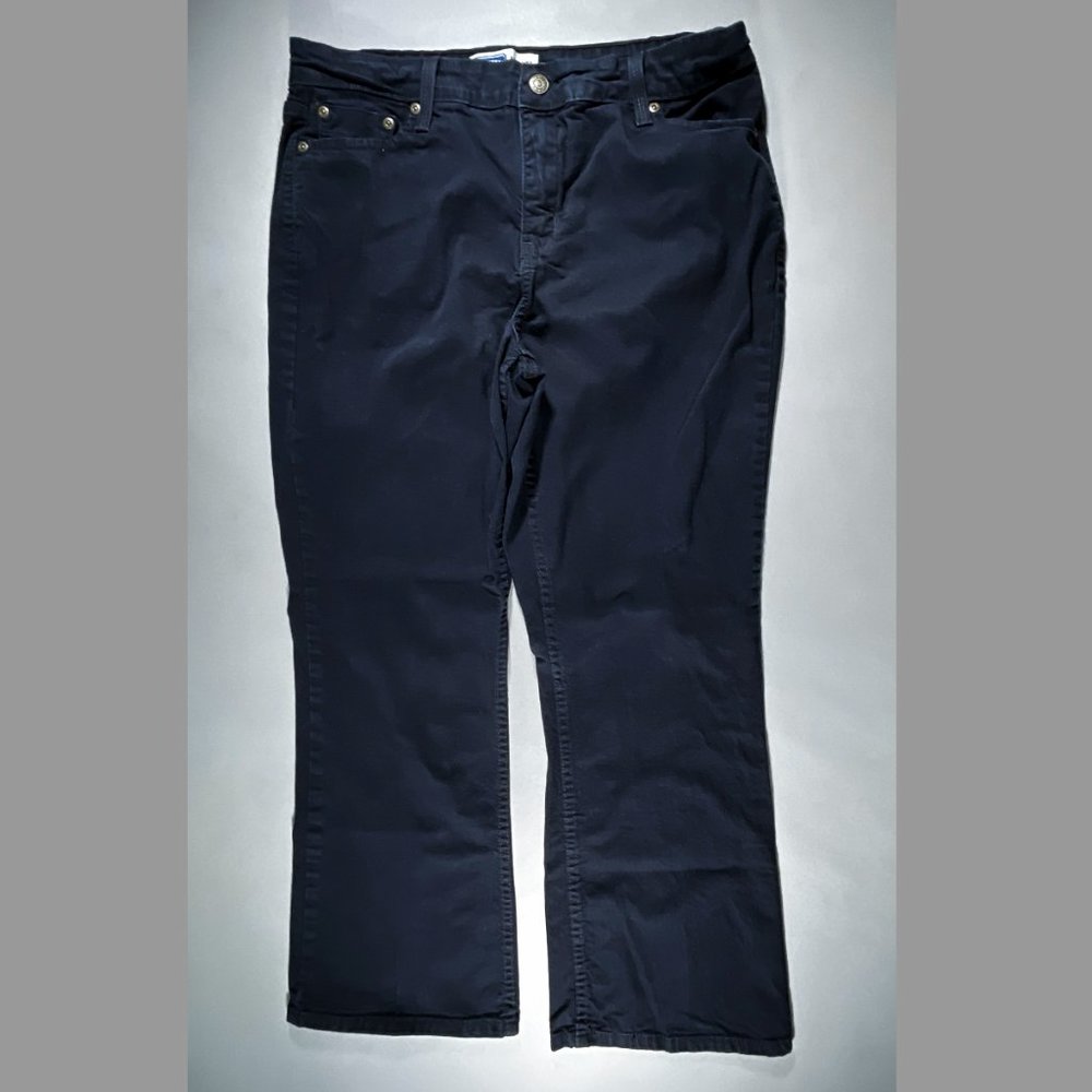 Signature by Levi Strauss Women's Boot Cut Jeans in Navy